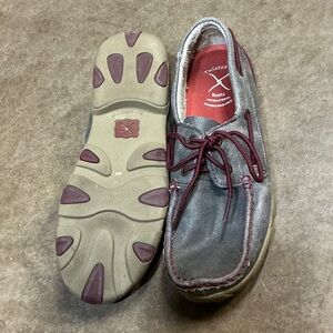 Twisted X Women's Gray and Burgundy Boat Shoes
